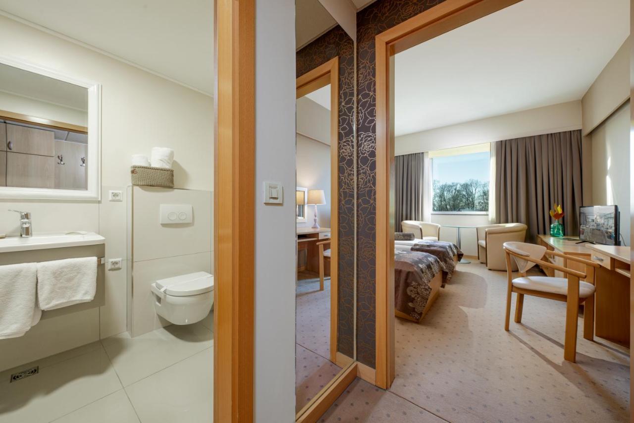 Hotel Zovko Zagreb Sesvete Eksteriør billede