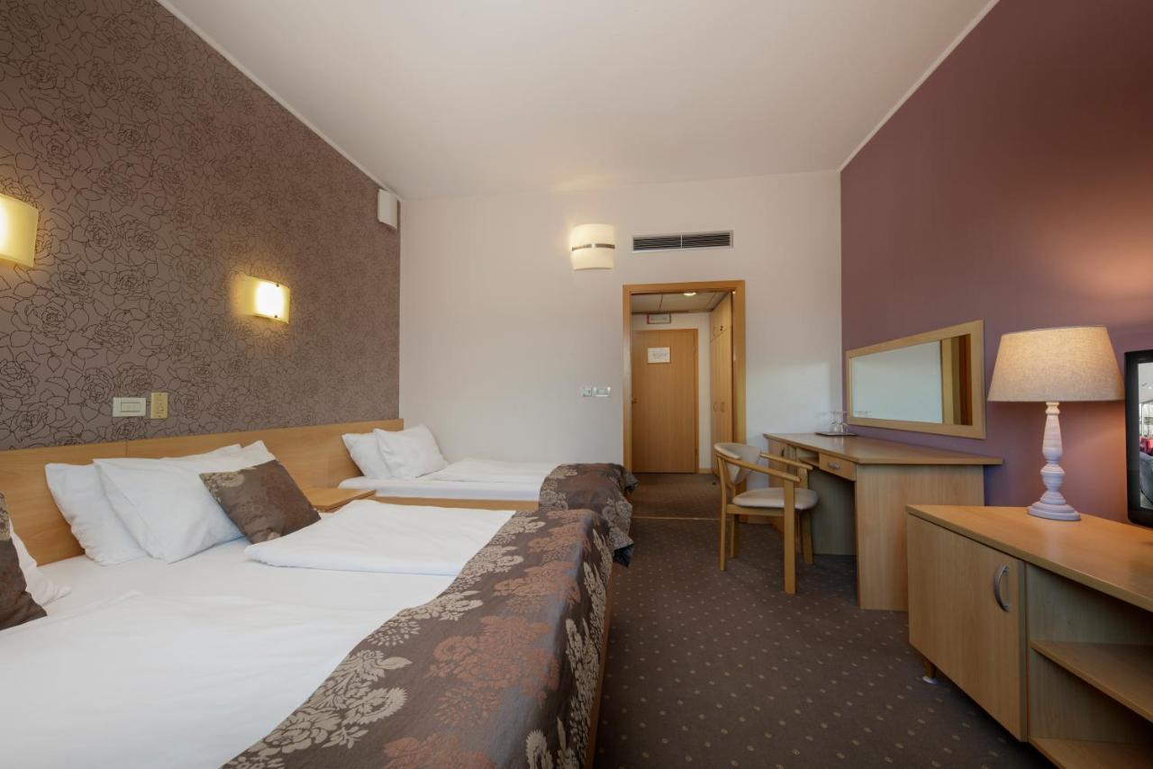 Hotel Zovko Zagreb Sesvete Eksteriør billede