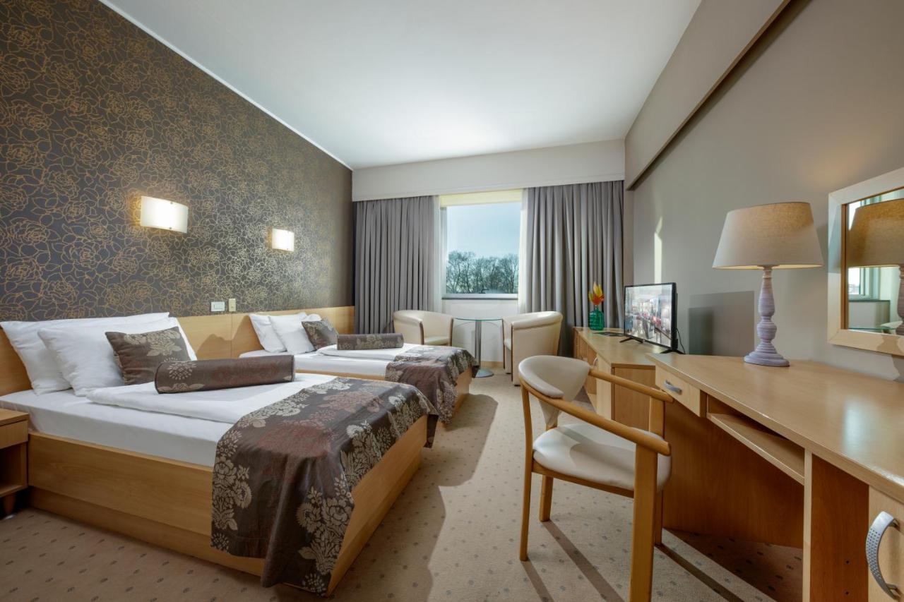 Hotel Zovko Zagreb Sesvete Eksteriør billede