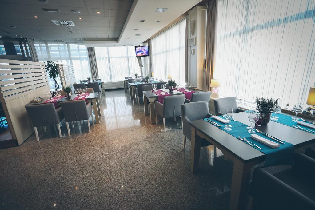 Hotel Zovko Zagreb Sesvete Eksteriør billede