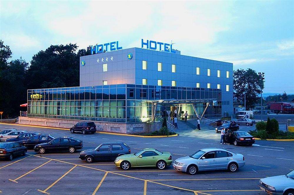 Hotel Zovko Zagreb Sesvete Eksteriør billede